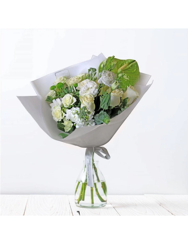 Buchet trandafiri, anthurium si lisianthus 