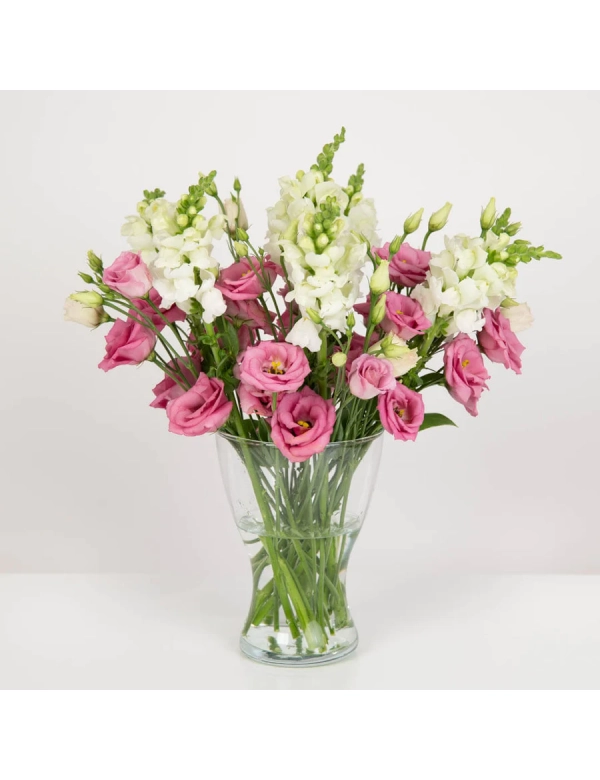 Aranjament in vaza cu lisianthus si antirrhinum