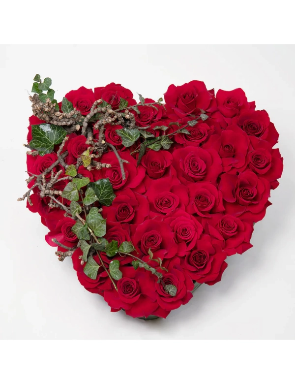 Inima funerara cu trandafiri rosii 