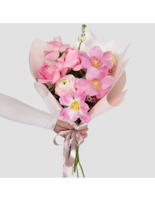 Buchet lalele si trandafiri roz 